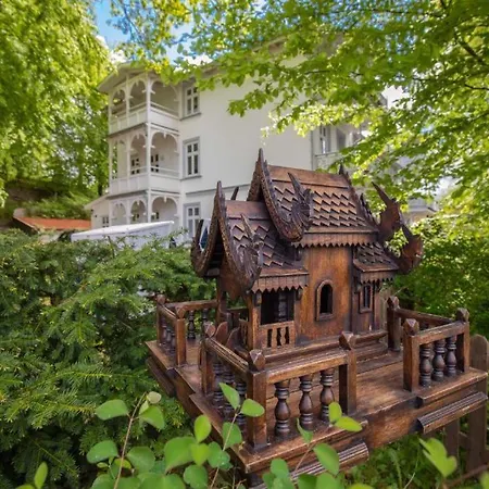 Ferienwohnung Sandburg - Sanssouci * Остзебад Бинц